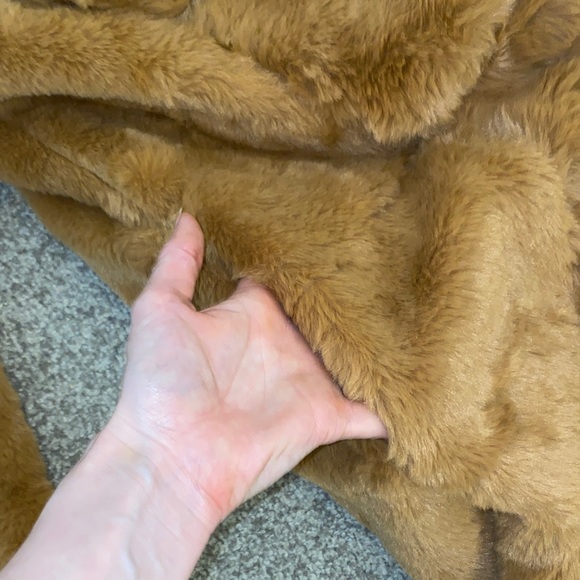 NEW $1200 Alice + Olivia brown faux fur long hooded hood coat trench xs - Picture 4 of 9